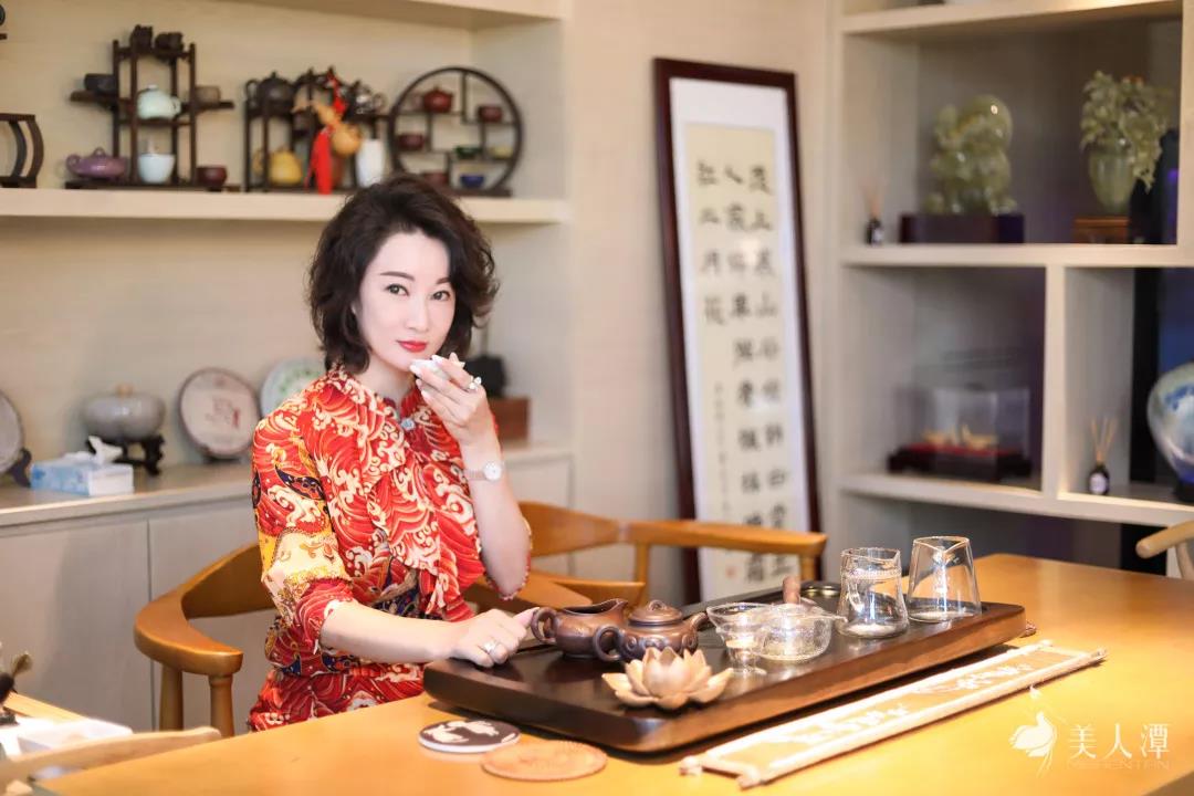 美人潭|創(chuàng)業(yè)女神 李雙雙（香港）國際美容集團董事長李雙宏：天下因女人而精彩