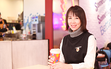 美人潭|職場女神 DQ河南區(qū)營運經(jīng)理劉魏方：星光不問趕路人