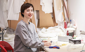 美人潭|創(chuàng)業(yè)女神 Moli婚紗設(shè)計(jì)創(chuàng)始人單嘉懿：百花爭艷，茉莉暗自芬芳