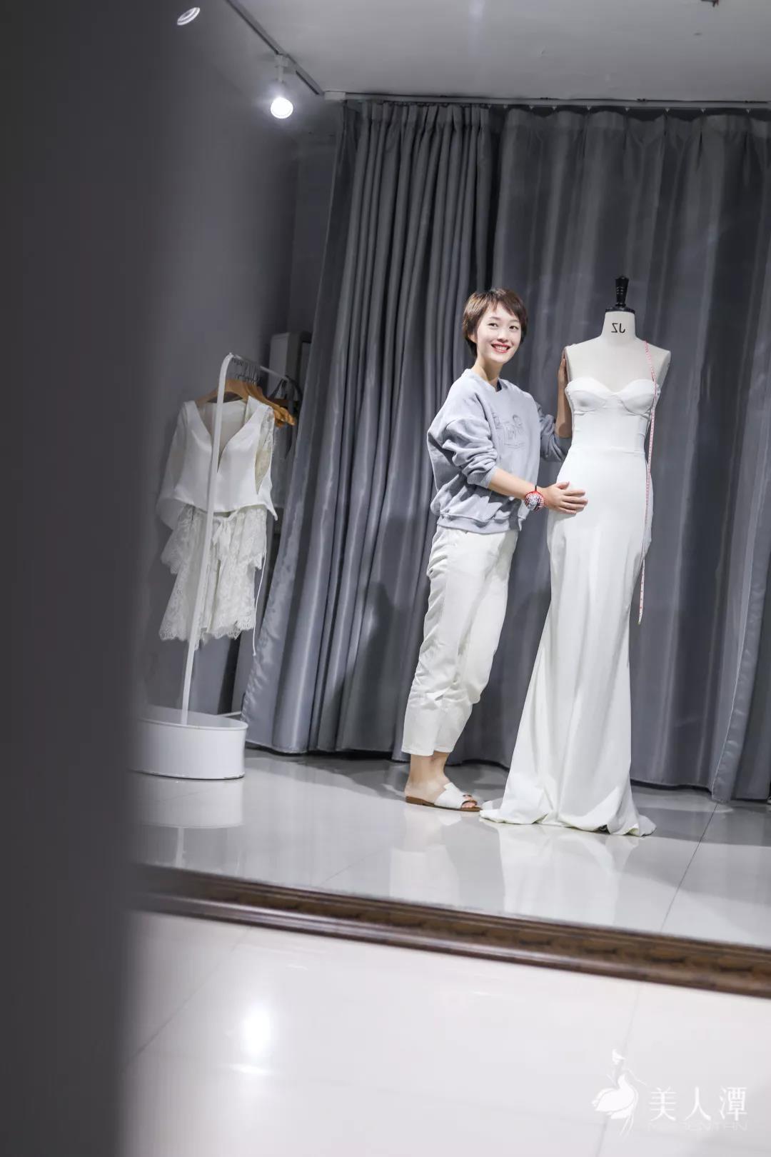 美人潭|創(chuàng)業(yè)女神 Moli婚紗設(shè)計(jì)創(chuàng)始人單嘉懿：百花爭艷，茉莉暗自芬芳