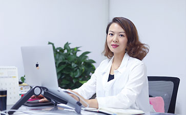 美人潭|職場女神 統(tǒng)一企業(yè)中原禮品營銷部市場傳媒總監(jiān)王琳：人生不被定義