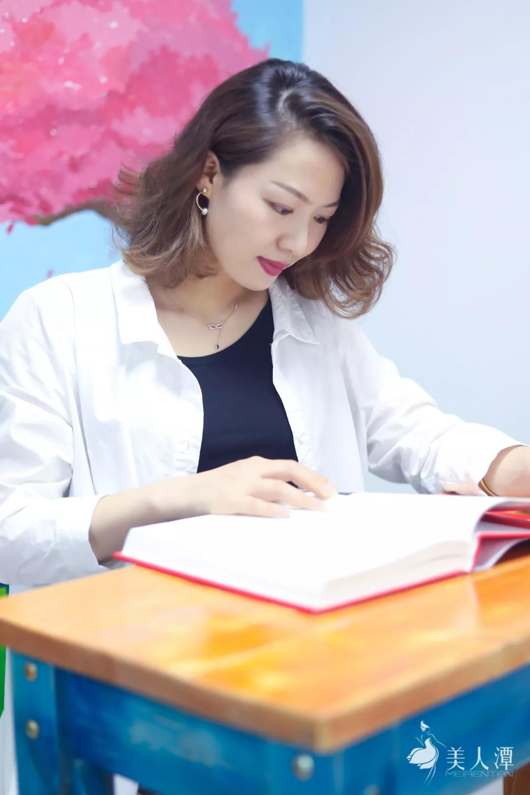 美人潭|職場女神 統(tǒng)一企業(yè)中原禮品營銷部市場傳媒總監(jiān)王琳：人生不被定義