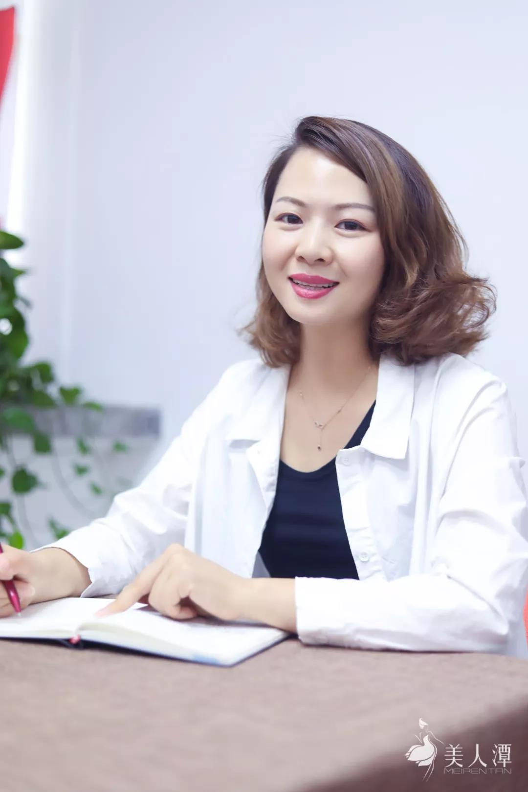 美人潭|職場女神 統(tǒng)一企業(yè)中原禮品營銷部市場傳媒總監(jiān)王琳：人生不被定義