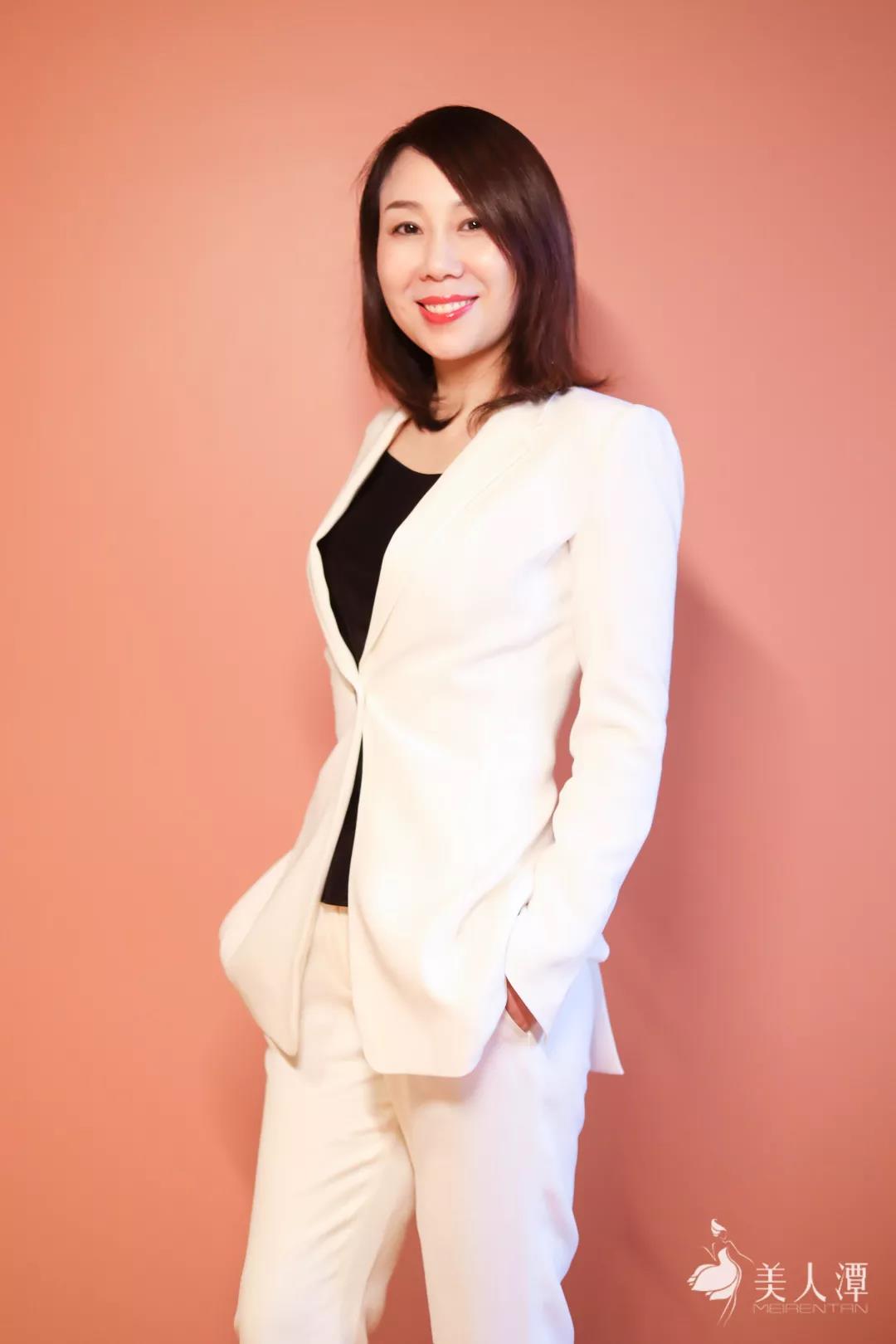 薛琹：新型社交，得體比美麗更重要