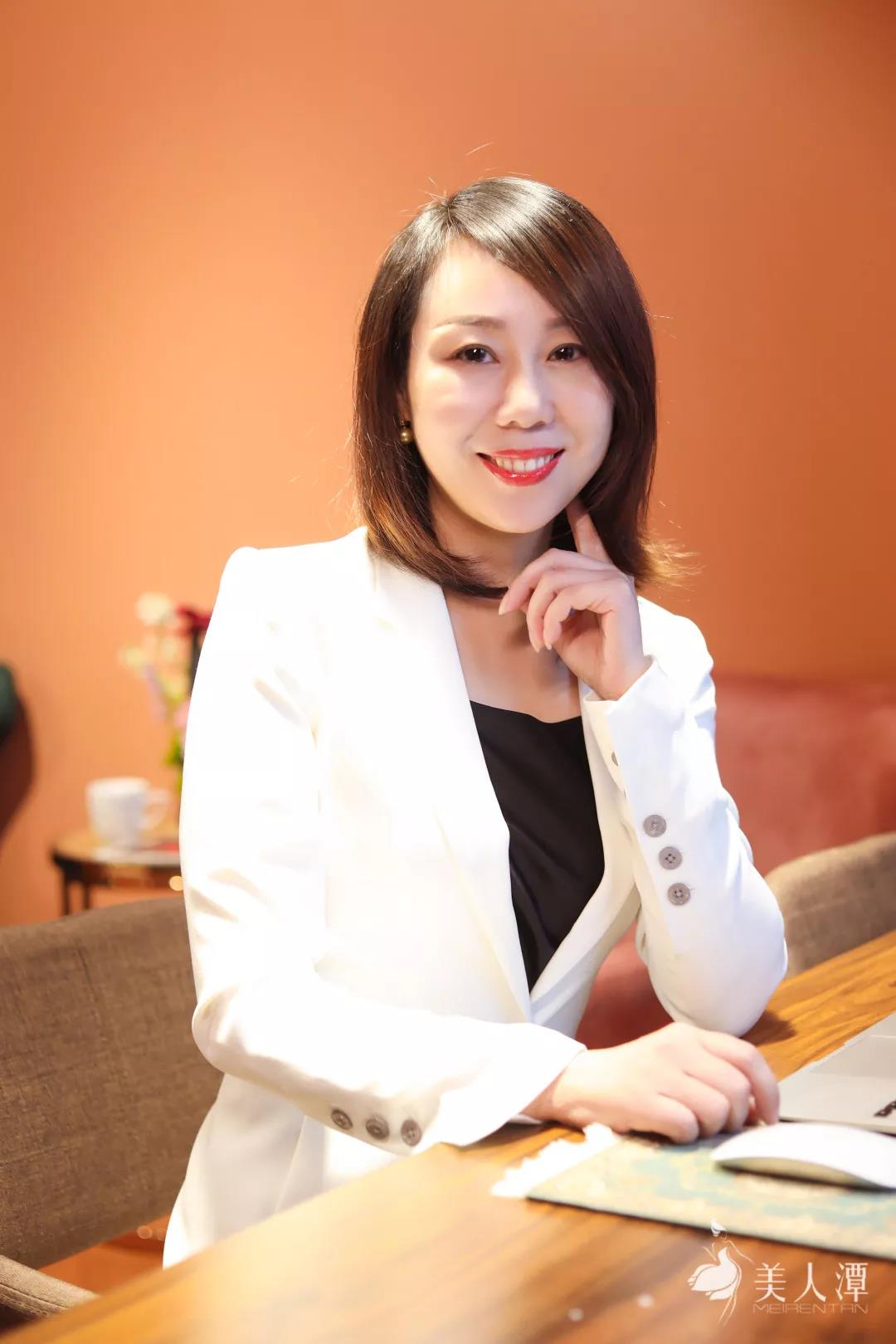 薛琹：新型社交，得體比美麗更重要