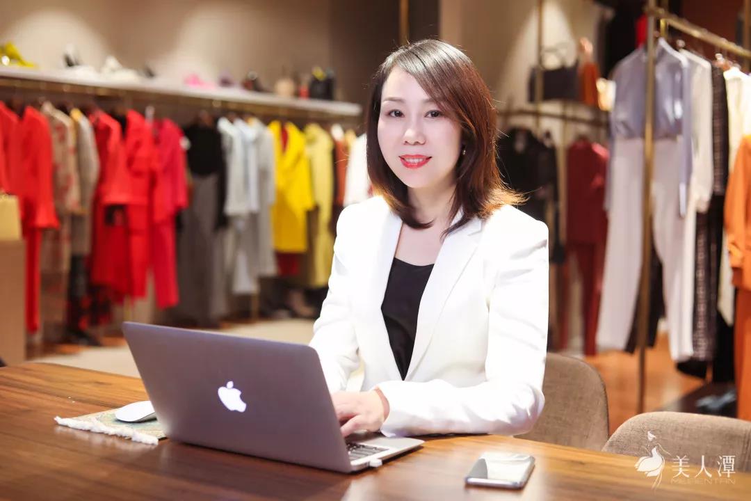 薛琹：新型社交，得體比美麗更重要
