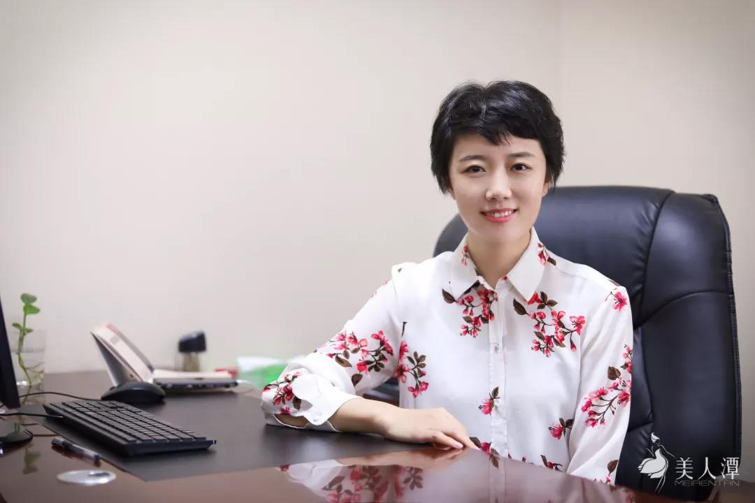 美人潭|職場女神 CCD中央大街商業(yè)版塊總經理楊雅嵐：充滿熱愛的“玩樂”人生